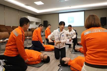 最新版心肺复苏视频教学，守护生命的时代守护者